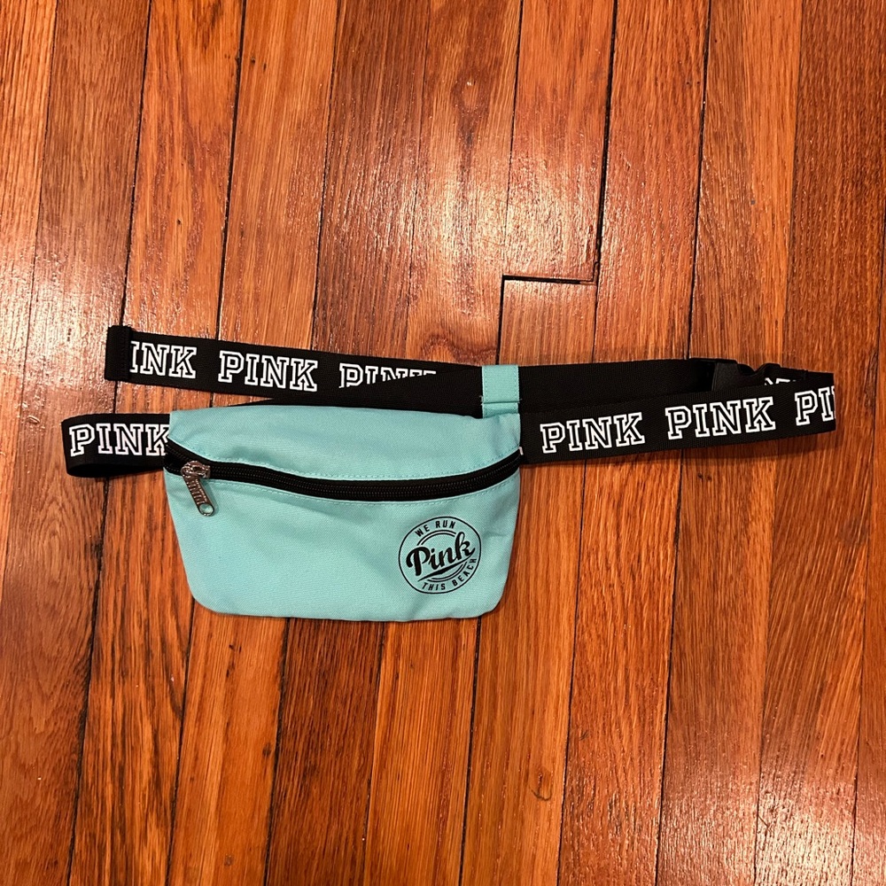 NWOT Victoria’s Secret PINK Fanny Pack